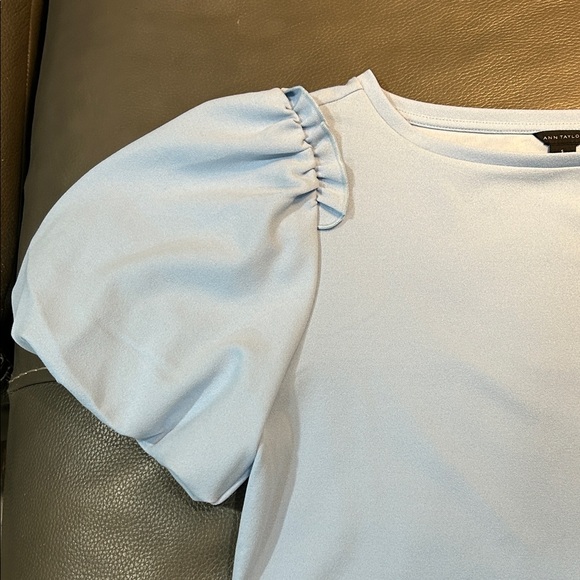 Ann Taylor Light Blue Puff Sleeve Top, size S - Picture 3 of 4